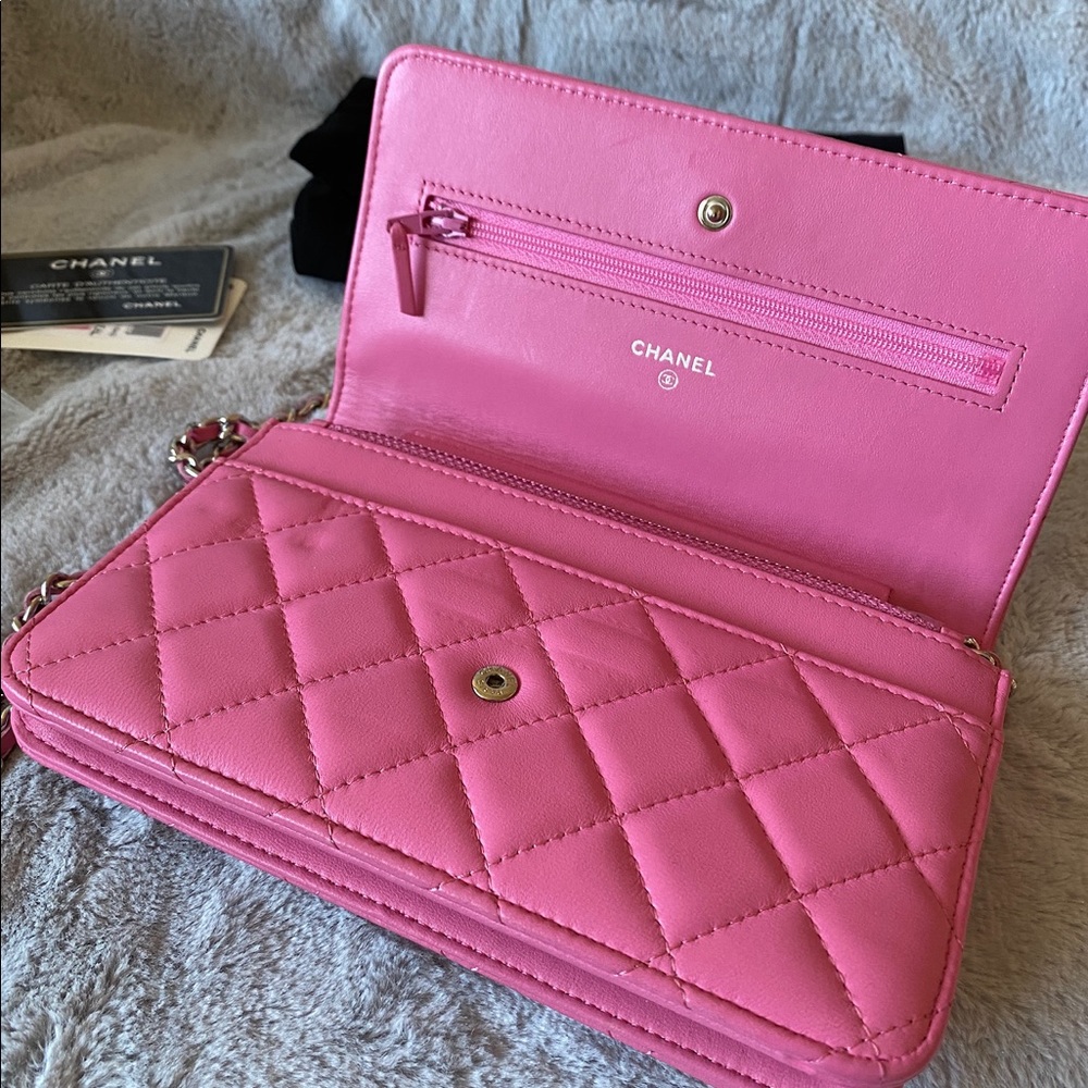 SOLD CHANEL Lambskin Quilted Wallet on Chain WOC Pink with glittered CC log - Picture 8 of 13